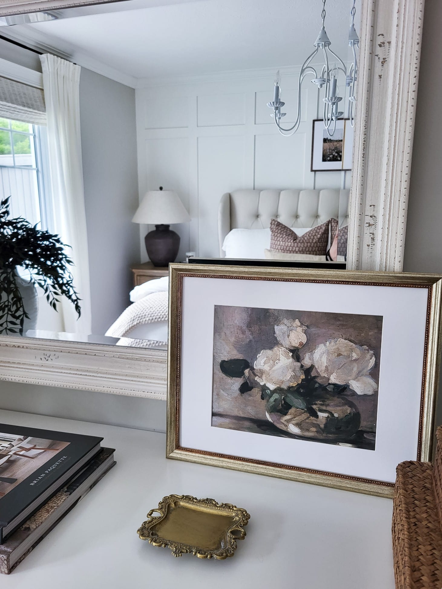 small bedroom makeover ideas layered bedding warm lighting