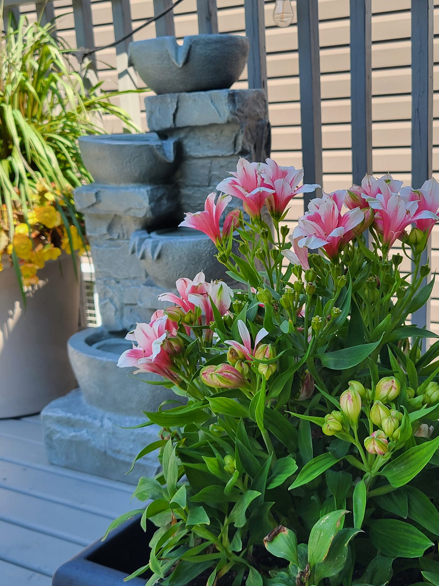outdoor water fountain