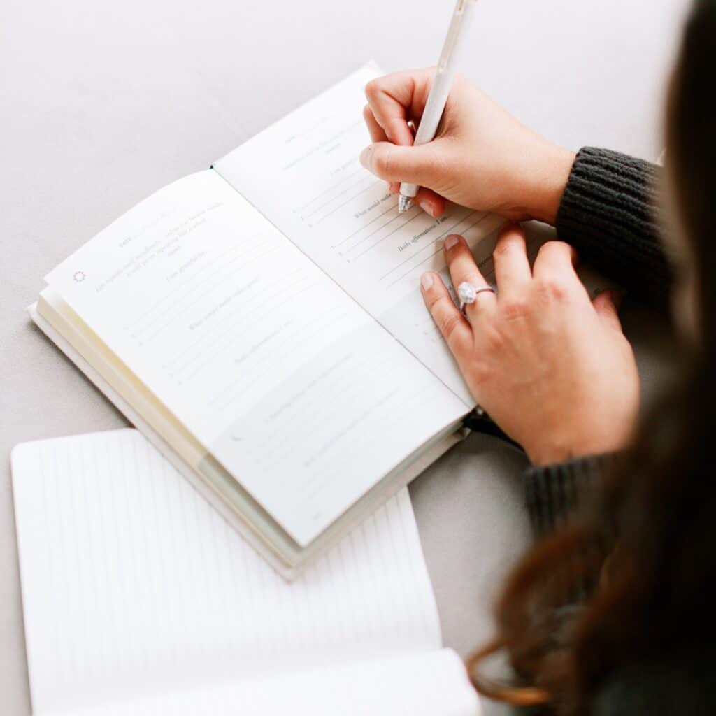 gratitude journal writing